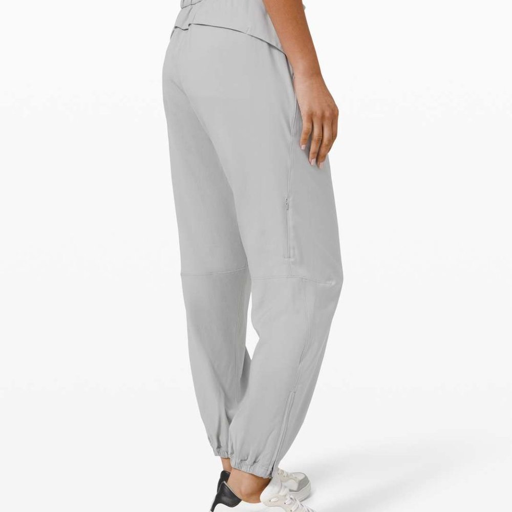 Essential Affinity Mid Rise Jogger - Silver Drop - Picture 4 of 13